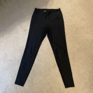 Nike DRI-FIT small athletic leggings